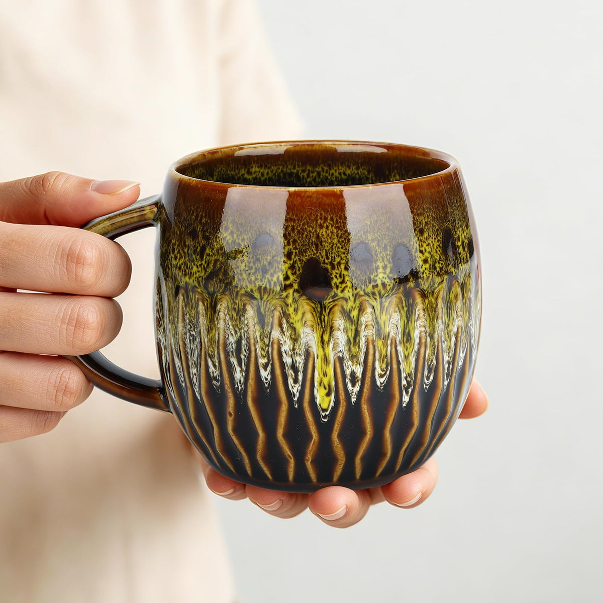 20oz Large Ceramic Coffee Mugs Unique Big Pottery Coffee Mug Microwave Safe Cool Stoneware Cups for Tea Latte Oversized Mug With Handle for Home Blue Wide Clay Mugs for Men Fancy Handmade Ceramic Cup