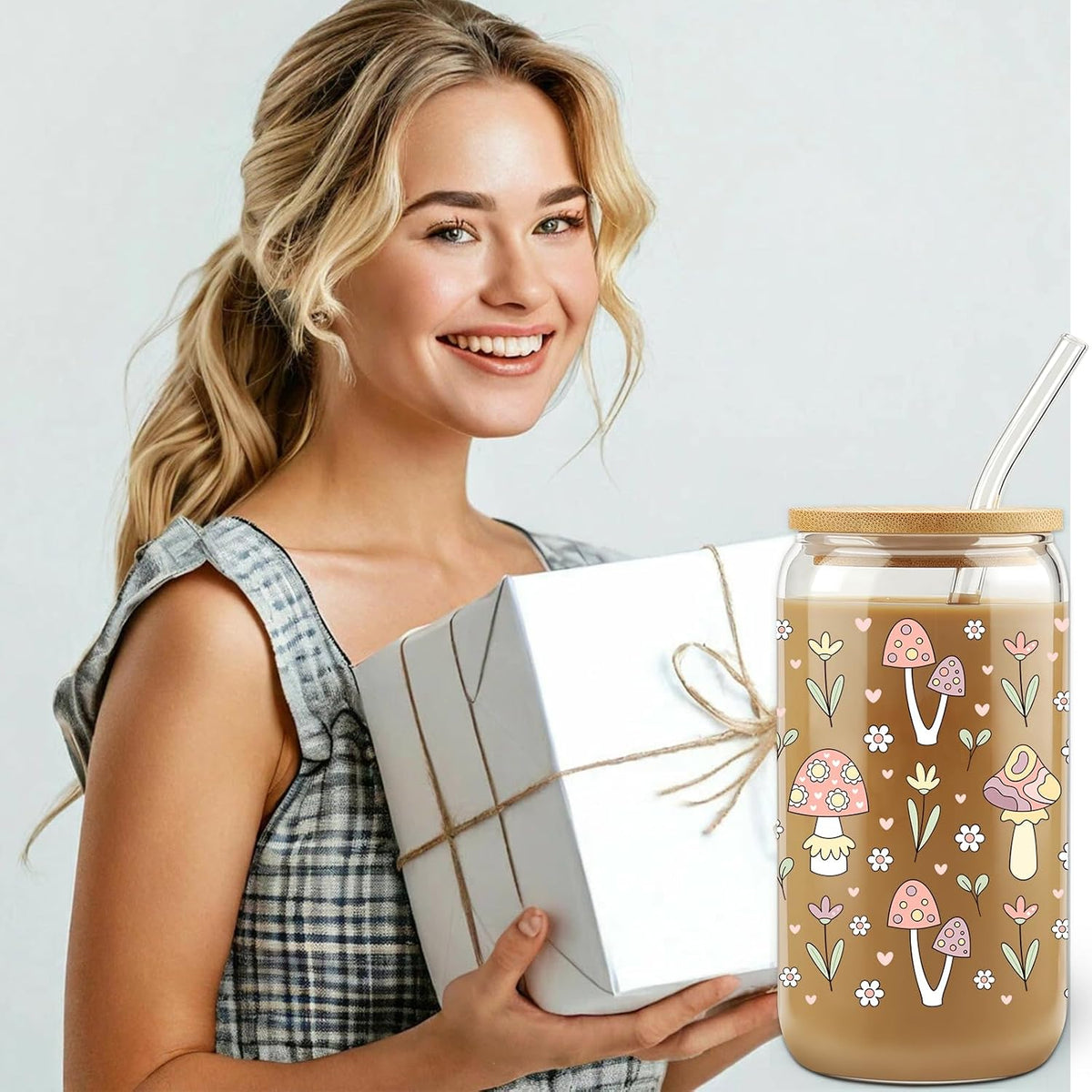 Mushroom Glass Cup with Bamboo Lids Straws, 16oz Retro Hippie Tumbler