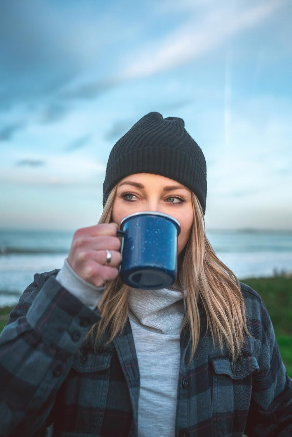 Stansport Enamel Coffee Mug with Stainless Steel Rim – Durable Camping Cup for Coffee, Tea & Hot Cocoa – For Backpacking, Hiking & RV – Classic Outdoor Style, Lightweight Drinkware, “Stay-Cool” Handle