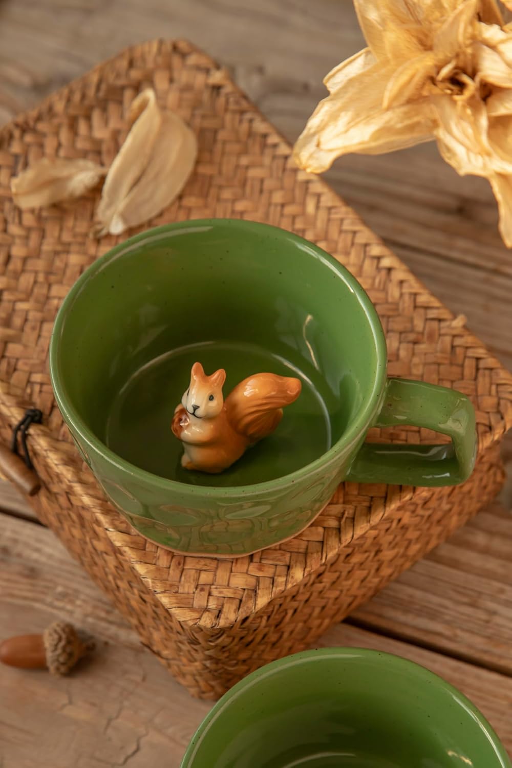 DIHOclub Farmhouse Ceramic Coffee Mug with Squirrel Figurine – Rustic Stoneware Cup, Matte Finish, Ideal for Breakfast & Home Decor (Green Squirrel)